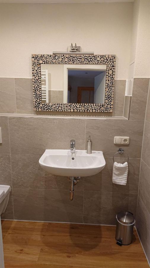 Gemuetliche Ferienwohnung Am Ortsrand Kreuzwertheim المظهر الخارجي الصورة